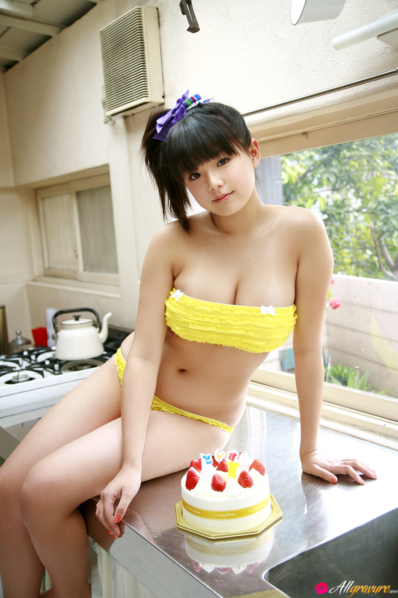 Strawberry Cake » All Gravure Free Nude Pictures