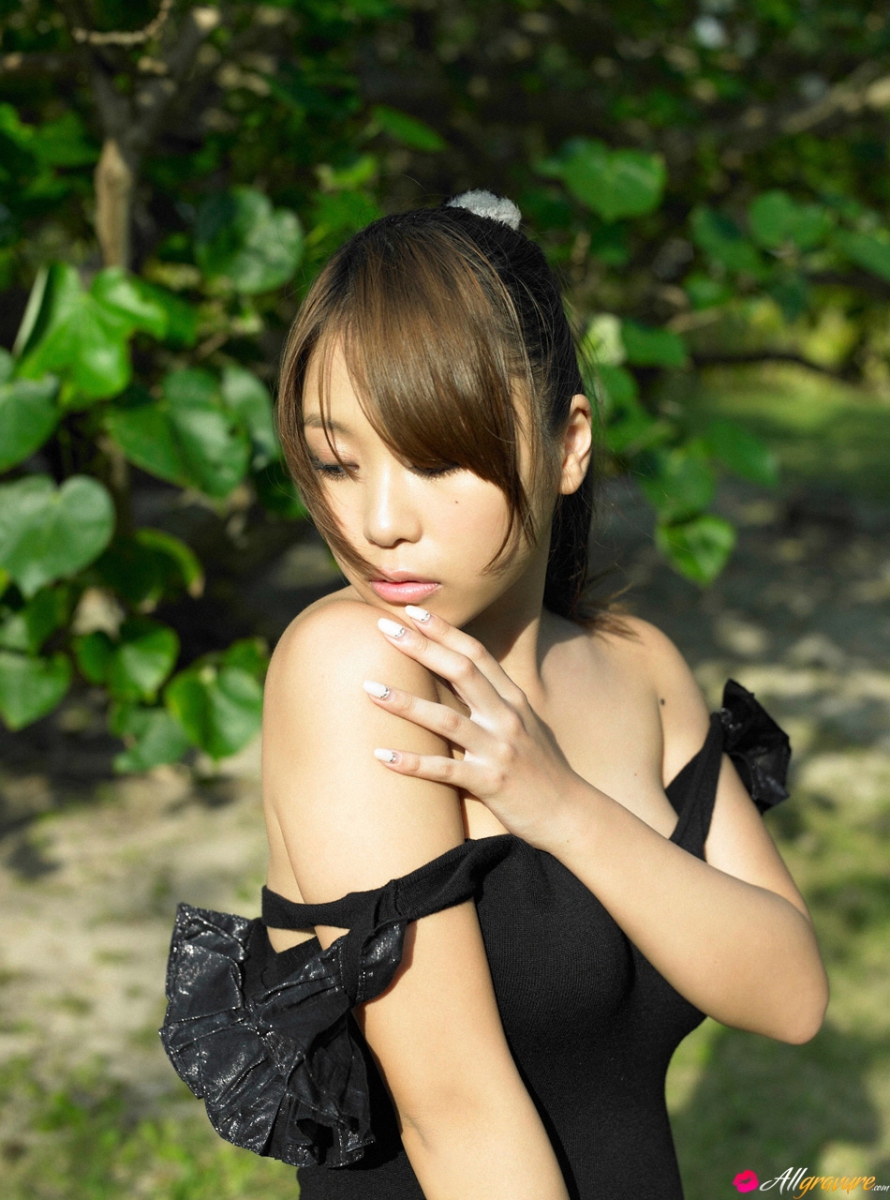 Paradise Awaits 2 » All Gravure Free Nude Pictures