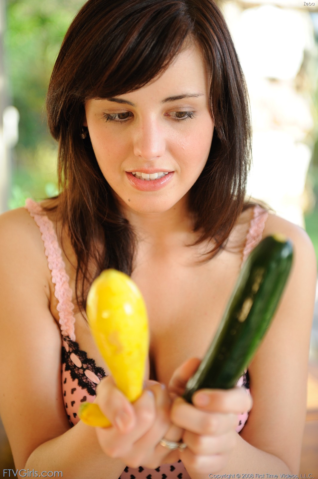 Veggie Toy Fetish / FTV Girls Free Mobile Bravo Erotica