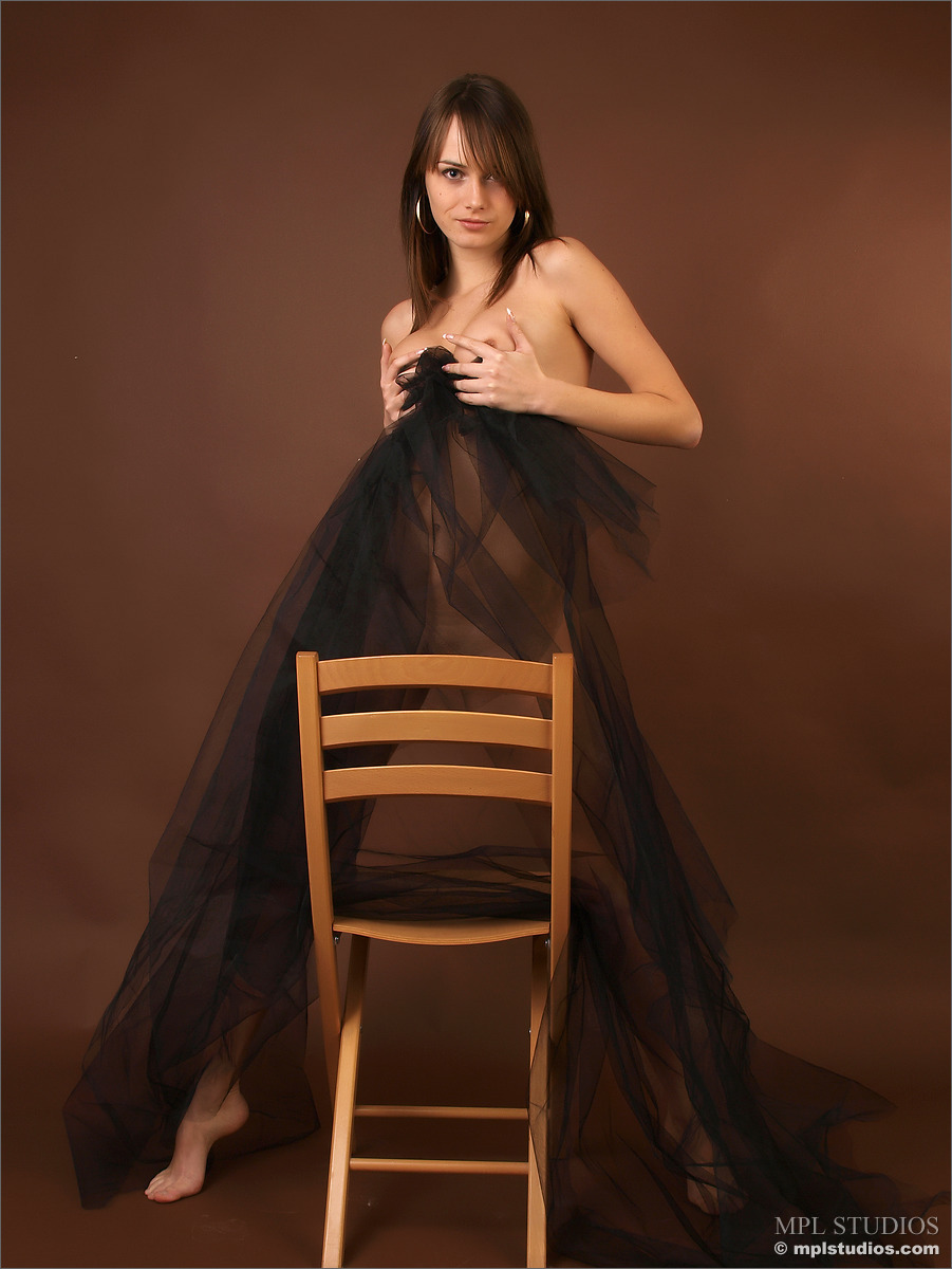 Under Wraps » MPL Studios Free Nude Pictures