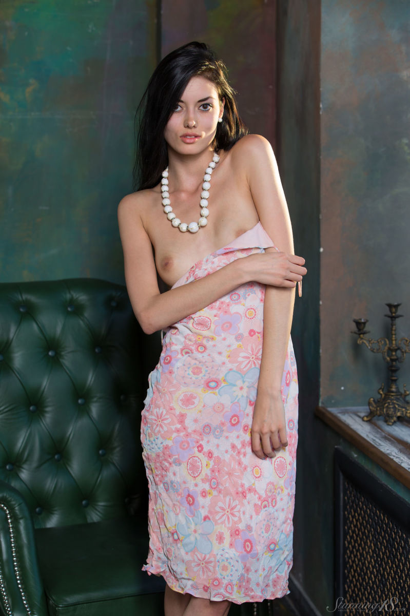 Old House / Stunning 18 Free Mobile Bravo Erotica