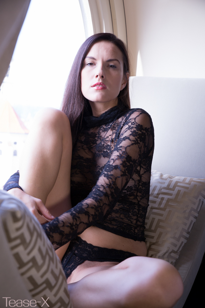 Afternoon / Tease X Free Mobile Bravo Erotica