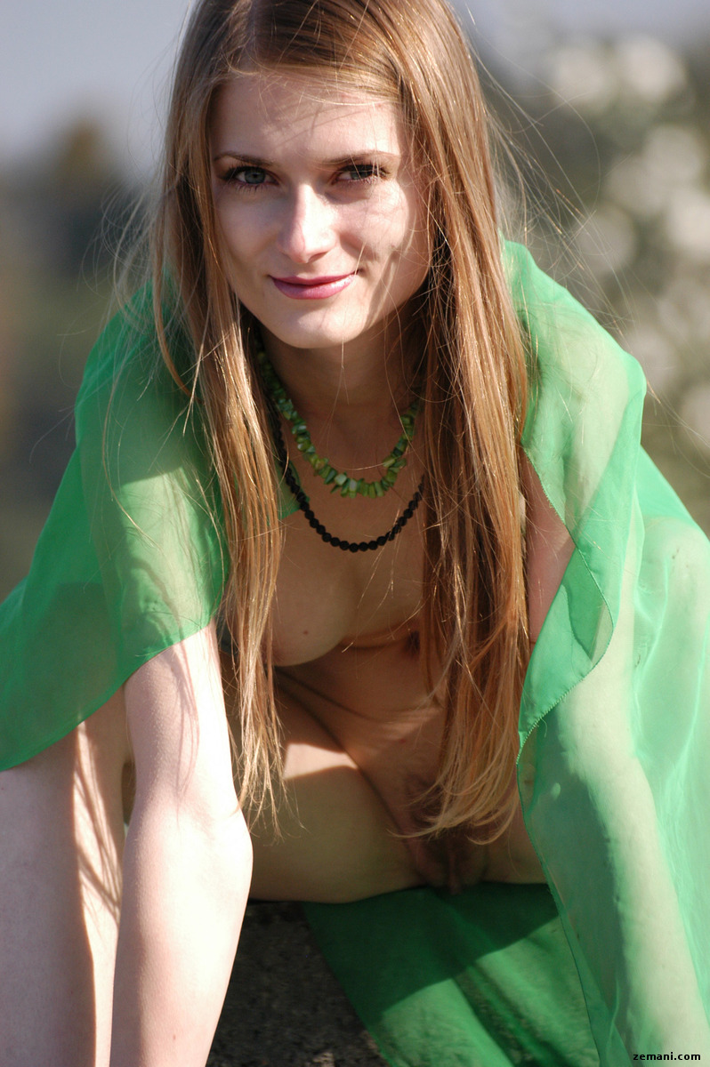 Green Shawl » Zemani Free Nude Pictures